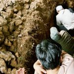 Anggota SIKATUTUI Antar Pemakaman Almh.Daeng Tenne