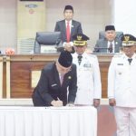 Bataralifu Serahkan Jabatan ke Bupati Andi Rosman