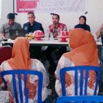 Warga Sorot Kebijakan Kades Sawakong Beba