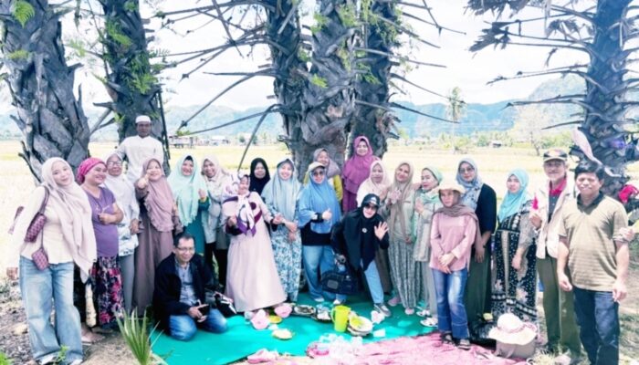 Weekend Keluarga Besar SIKATUTUI Community di Pangkep