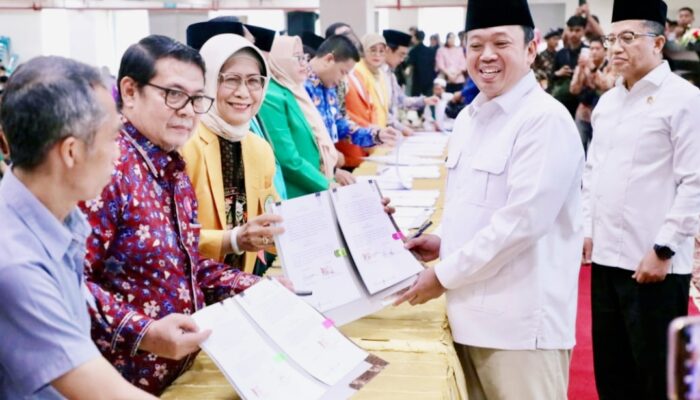 Menteri Nusron Target 14 Ribu Sertipikasi Tanah Wakaf