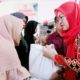 Bupati Husniah Salurkan Bapang Beras di Jenetallasa