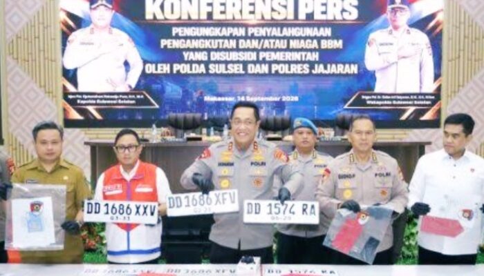 Polda Sulsel Cokok 17 Tersangka Mafia BBM dan BB