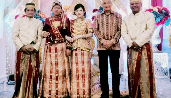 Impresif, Prosesi Pernikahan Andi Suci dan Nour Qadri