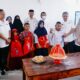 Bupati Paris Salurkan Bansos Sandang Disabilitas