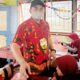 SDN Limbung Puteri Bagi Masker Warga Sekolah